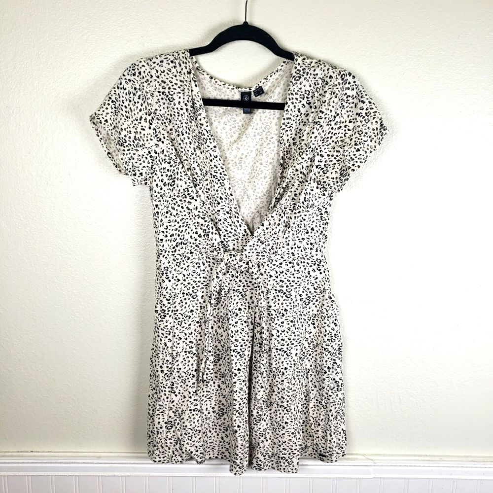 Volcom Cheetah Animal Print Skater dress Womens Small Knot Front Mini Dress